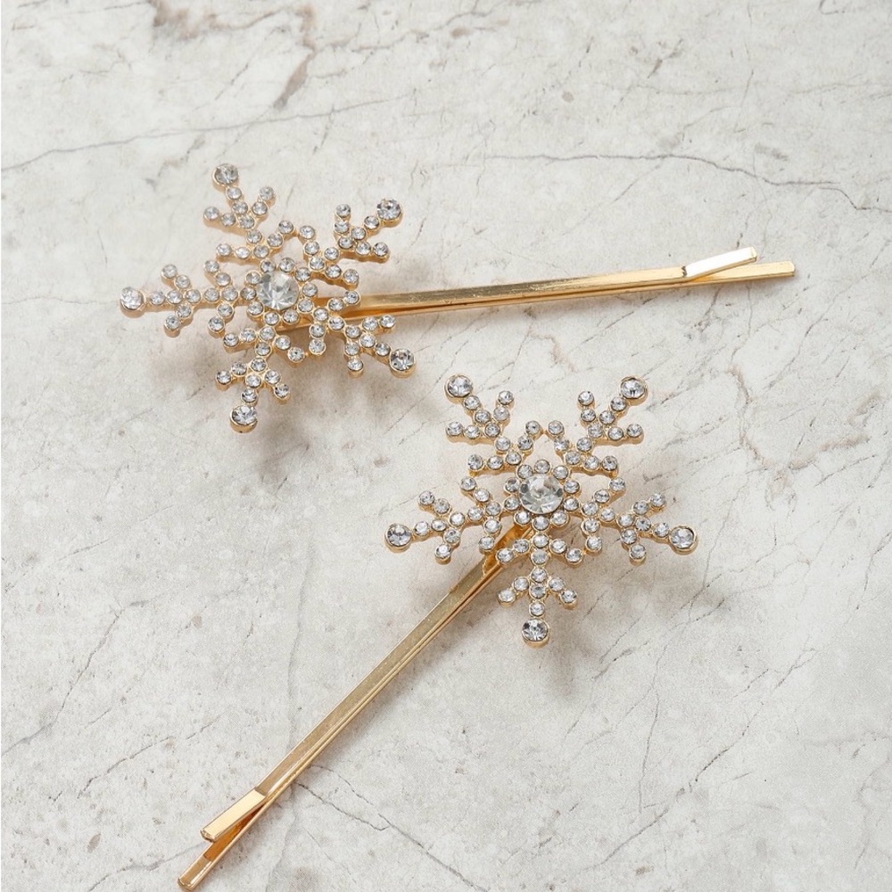 Set of Two Large Elegant Snowflake Hair Pins NWT - Picture 3 of 3